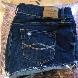 Abercrombie low rise Jean shorts